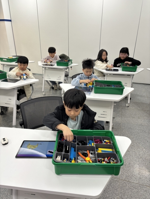 프라임봇을 활용한 레고 창의 세상